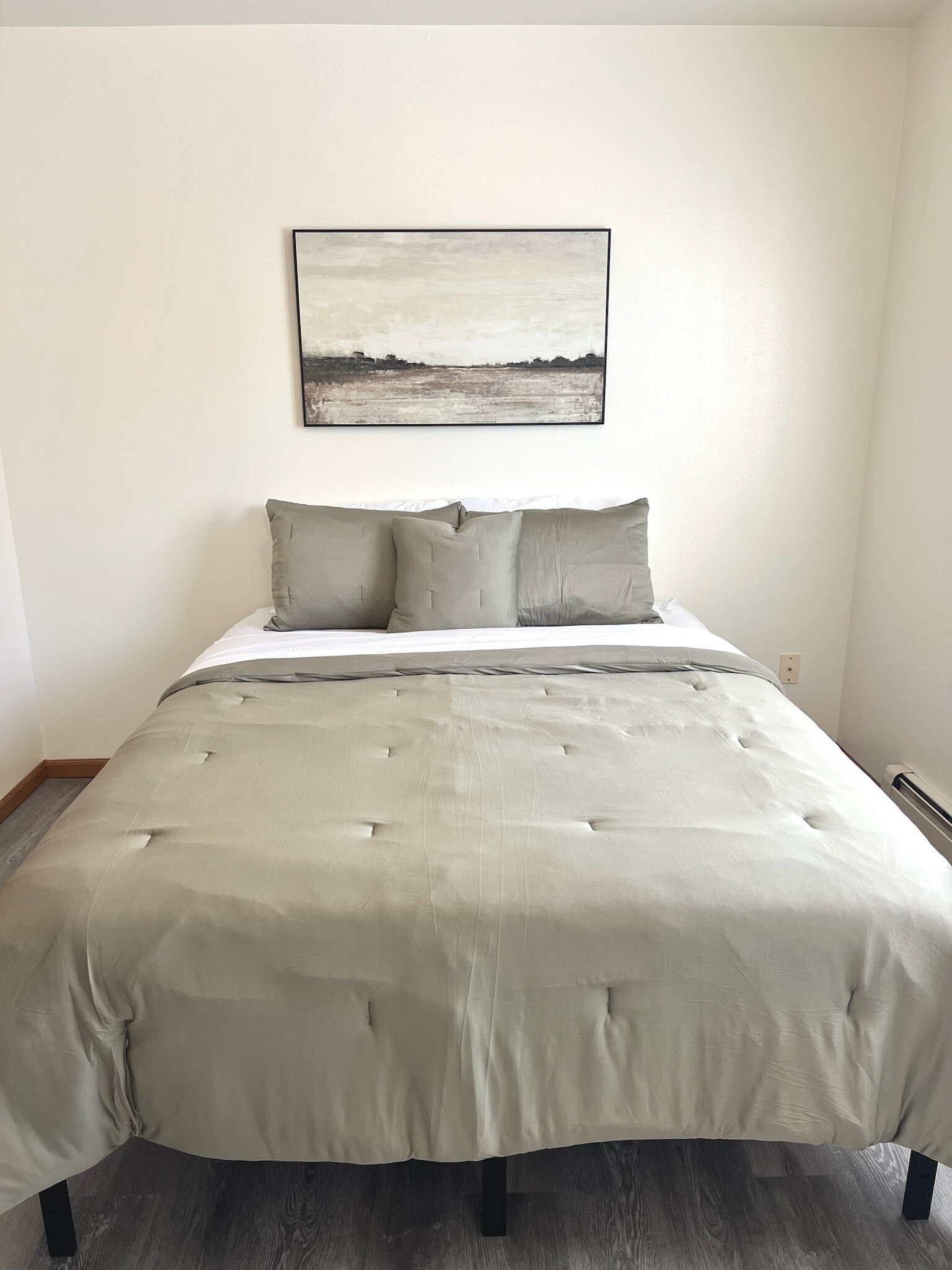 Building Photo - 1526 Lake Elmo Dr