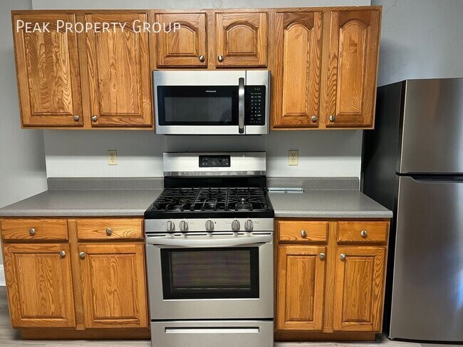 Building Photo - 2544 Vestry Ave
