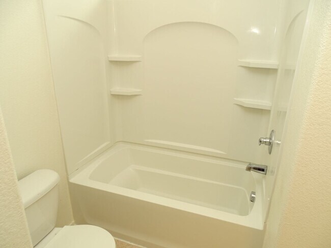 Building Photo - Mountains Edge 3 Bedroom and Loft Home