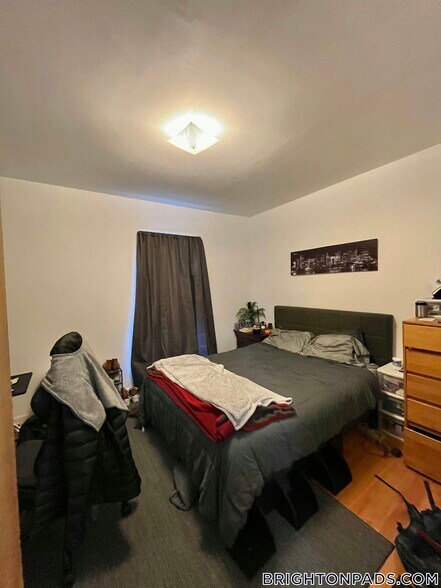 Building Photo - 66 Brooks St