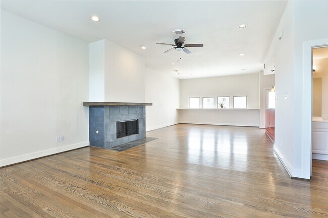 Building Photo - 4706 Austin St