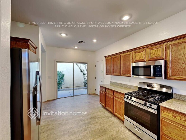 Building Photo - 936 Douglas Flat Pl