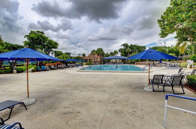 Building Photo - 10173 Mangrove Dr