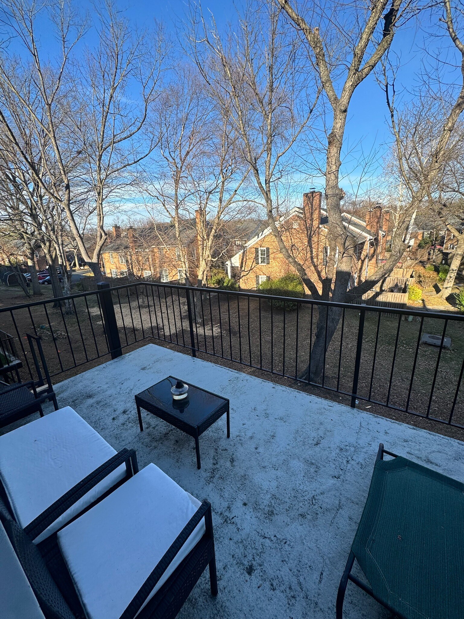 Quiet balcony with lots of trees - 2841 S Wakefield St