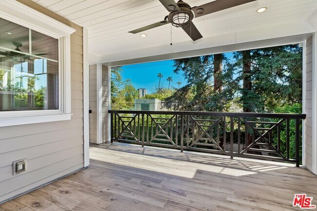 Building Photo - 4306 Forman Ave