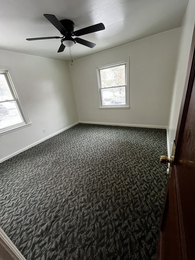 Building Photo - 7351 Clovernook Ave