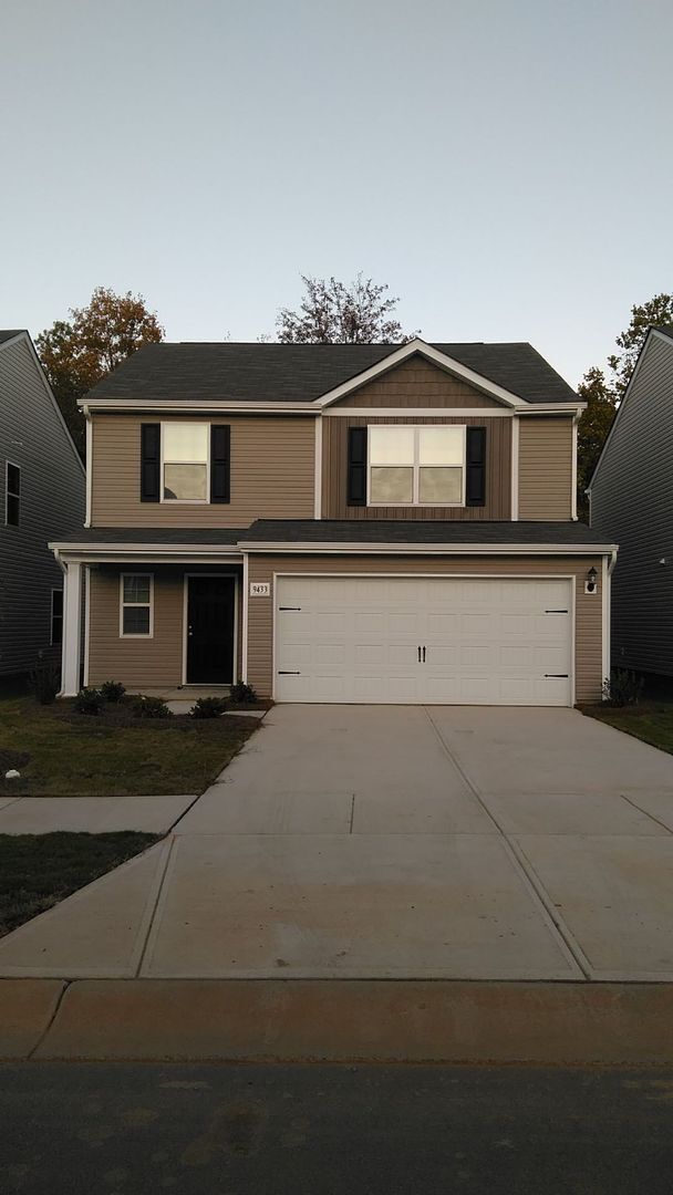 Building Photo - Newer Construction Home in Creedmore Hills!