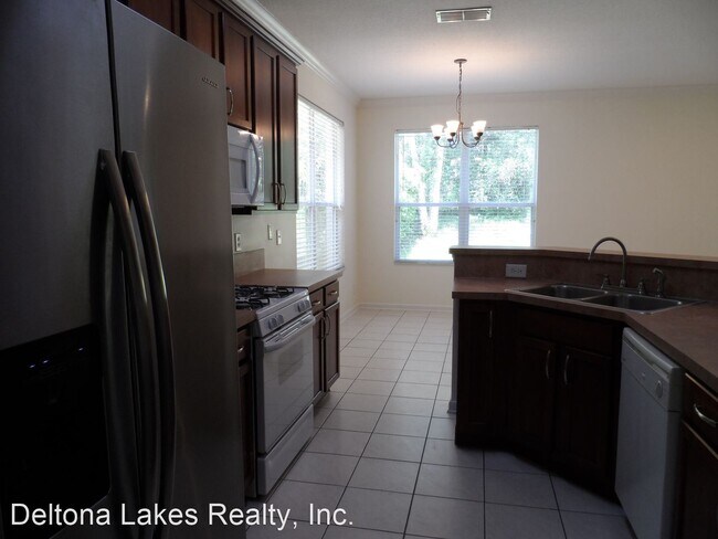 Building Photo - 3 br, 2 bath House - 234 W Tarrington Dr