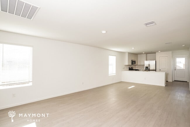 Building Photo - Beautiful New 3-Bedroom Home