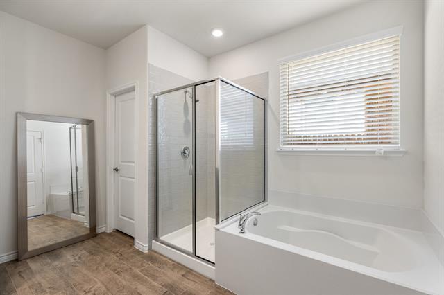 Building Photo - 4122 Ellinger Dr