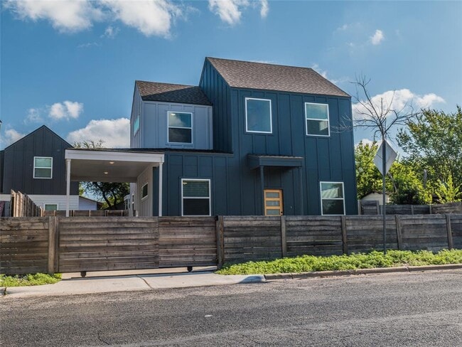 Building Photo - 1004 Wheatley Ave