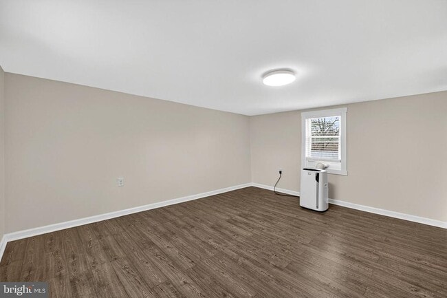 Building Photo - 239 McDonald Rd