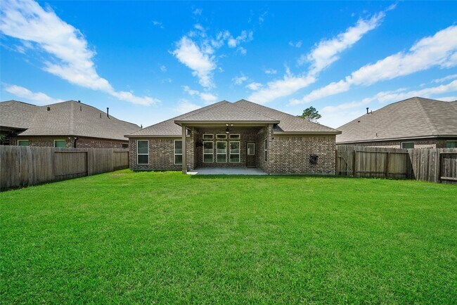 Building Photo - 3227 Fairhaven Ln
