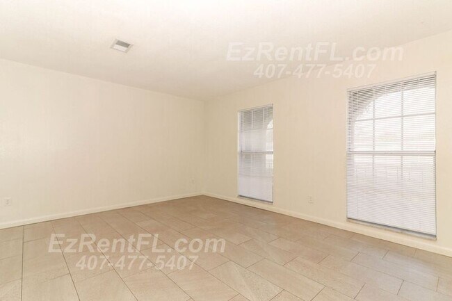Building Photo - 858 Bishop Dr