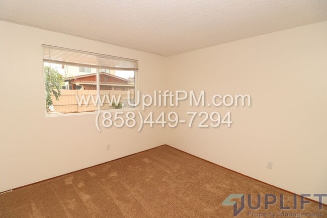 Building Photo - Spacious 3-Bed 2-Bath Home with Pool