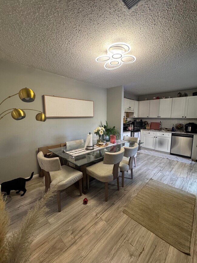 Building Photo - 1544 Forest Lakes Cir