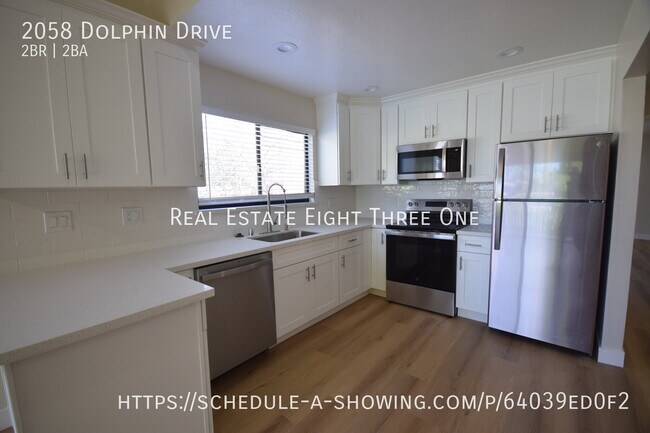 Building Photo - 2058 Dolphin Dr