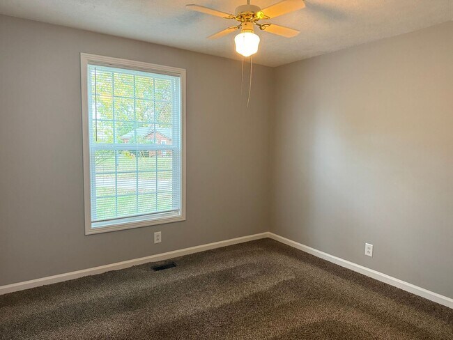 Building Photo - 104 Cornelia Ct