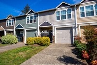 Building Photo - Three Bedroom Townhome in Great Canby Neighborhood!