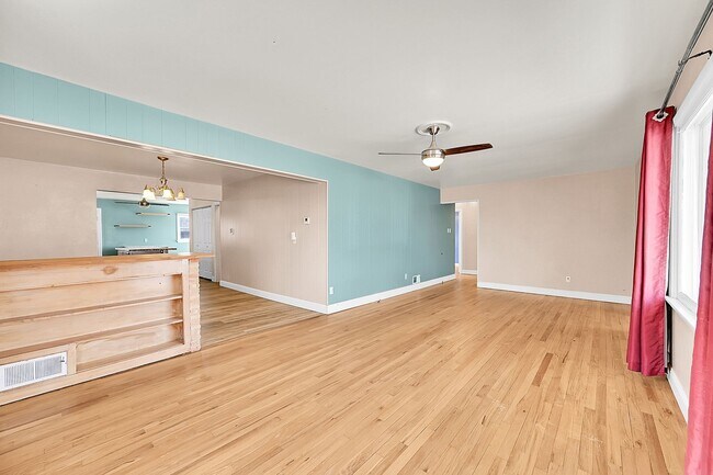Building Photo - 2317 De Soto Rd