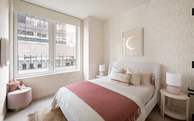 Building Photo - 1843 Broadway