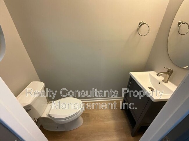 Building Photo - 27 Cherine Way