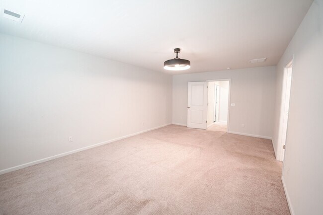 Building Photo - Coming Available!