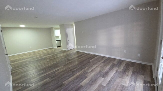 Building Photo - 208 Columbus St