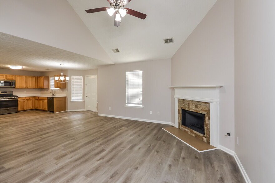 Building Photo - 260 Toffee Ct