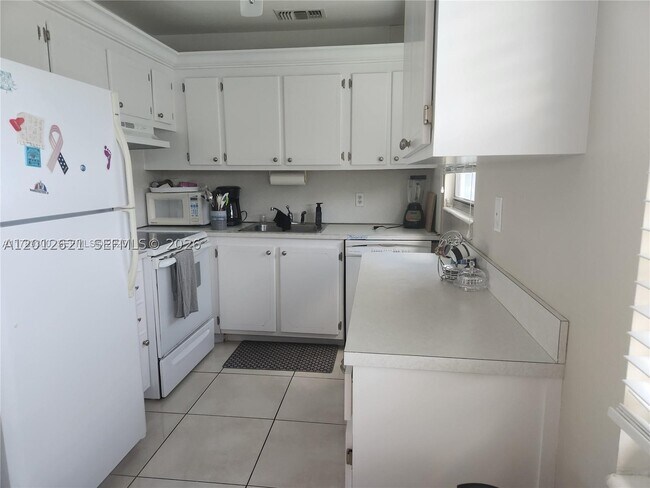 Building Photo - 177 Prescott I