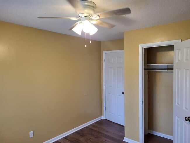 Building Photo - 3914 Mc Vay St SW