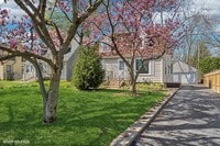 Building Photo - 1552 McCraren Rd