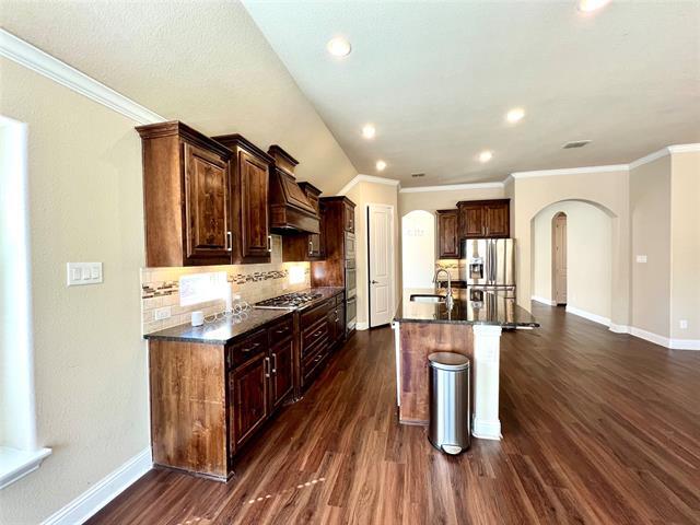 Building Photo - 712 Shrewsbury Pl