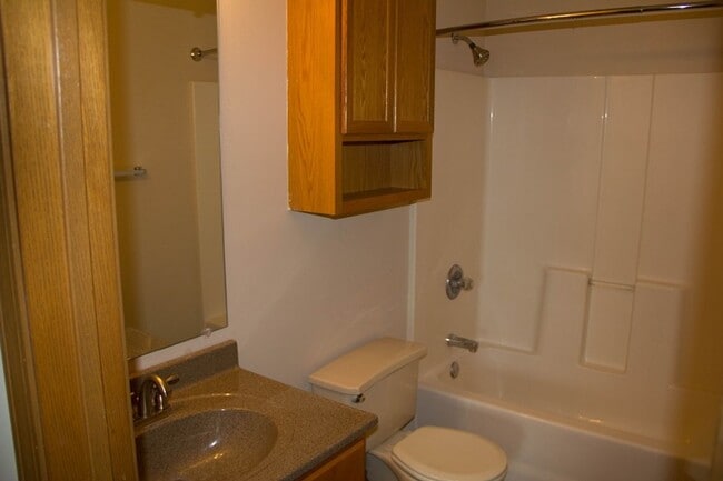 Building Photo - 1515 Candlewick Ln