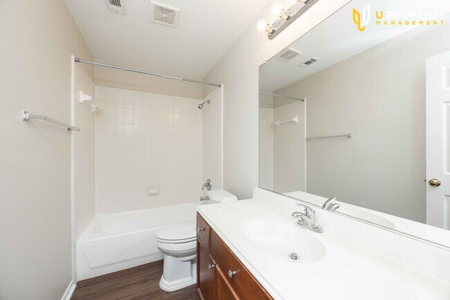 Building Photo - What's special