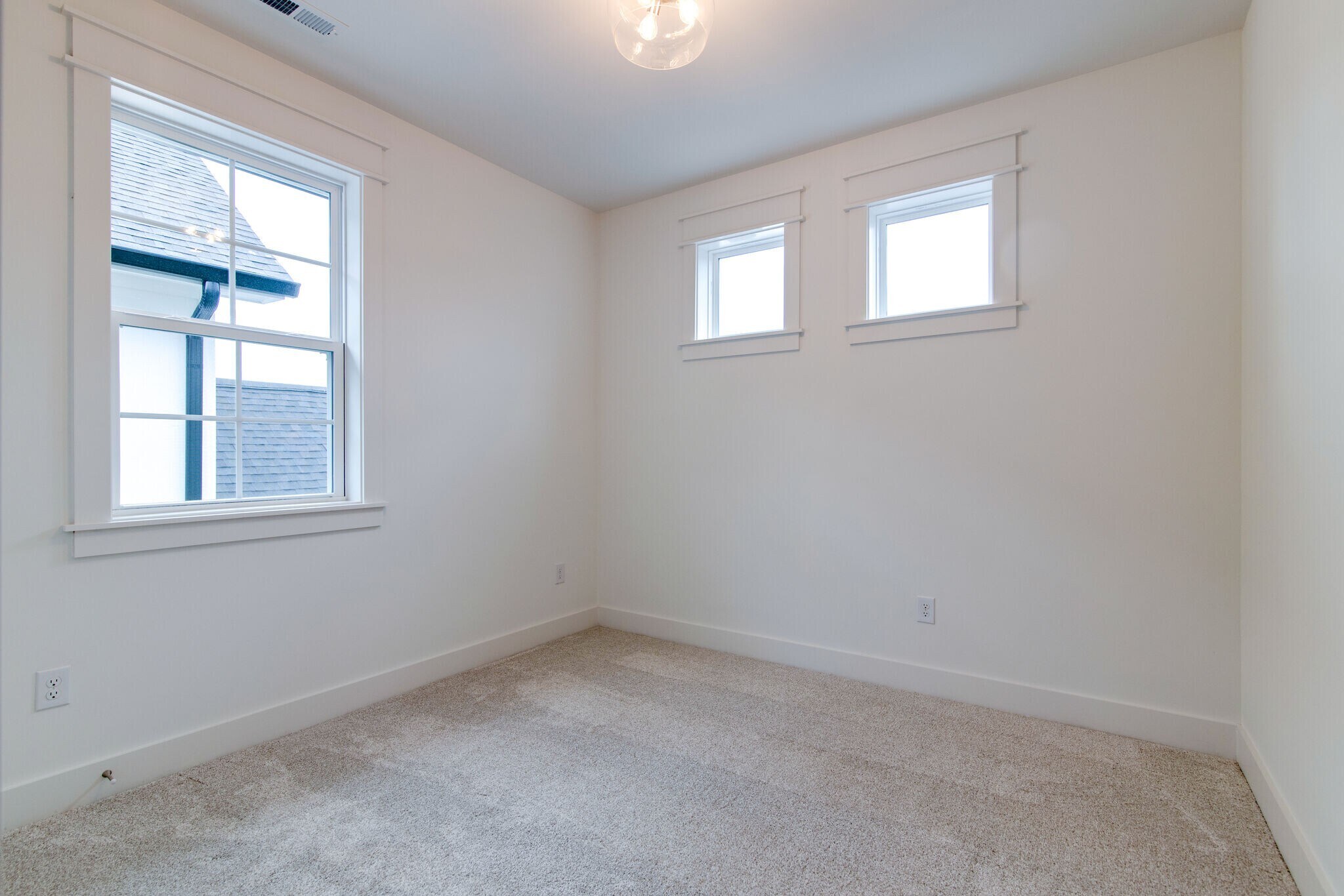 Building Photo - 226 Sounder Cir