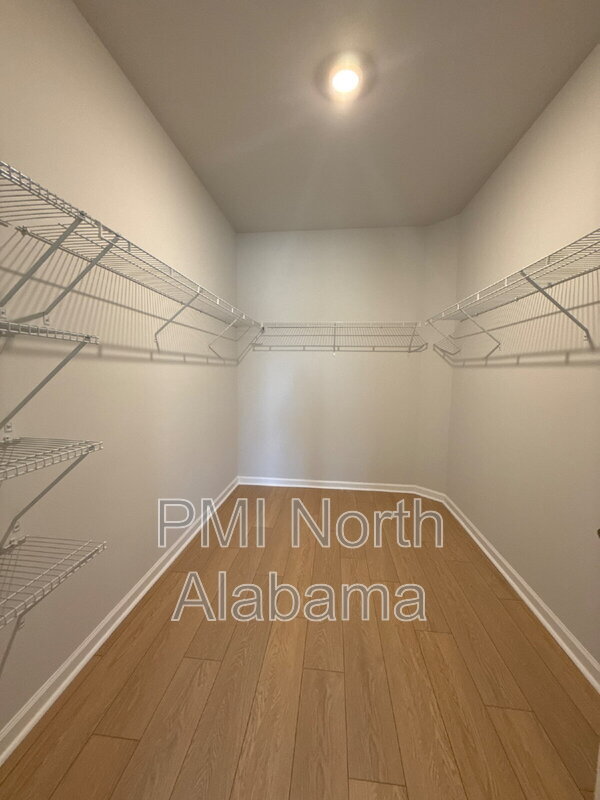 Building Photo - 15733 Ruthie Lynn Dr