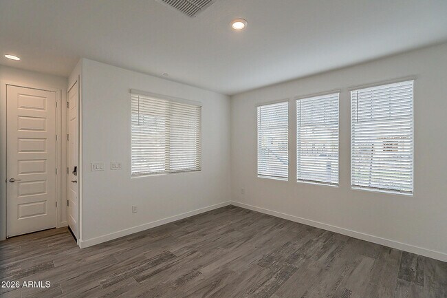 Building Photo - 4100 S Pinelake Way