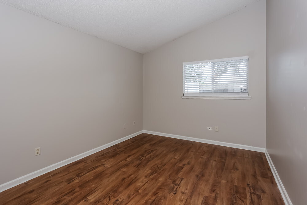 Building Photo - 2513 Townsquare Dr