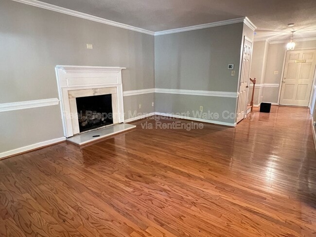 Building Photo - 2884 Wycliff Rd