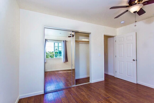 Building Photo - 3229 Malabar St