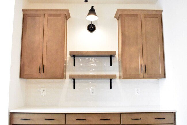 Building Photo - 9604 Blue Ash Aly