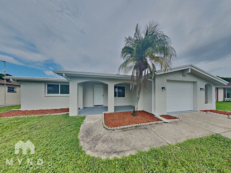 Primary Photo - 9724 Lakeside Ln