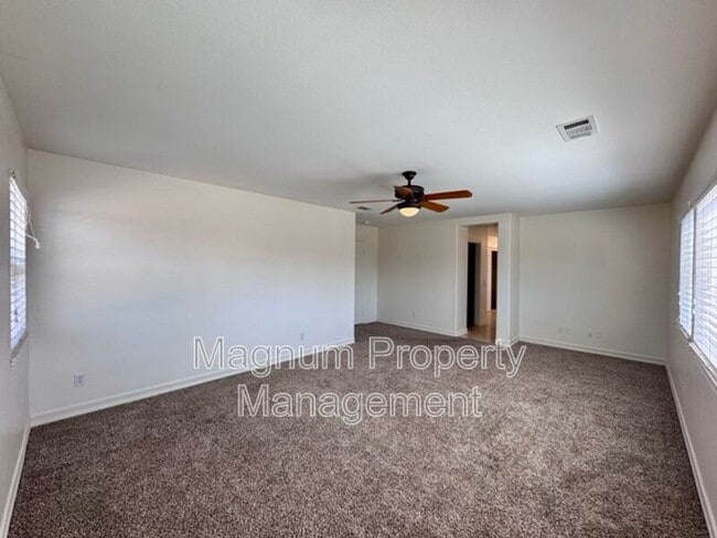 Building Photo - 44780 Rutherford St