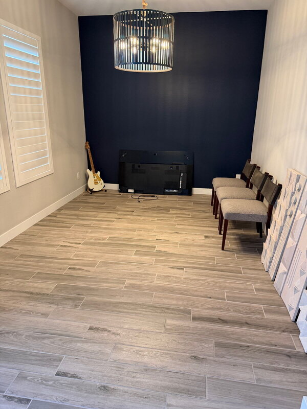 Building Photo - 4191 S Emerald Dr