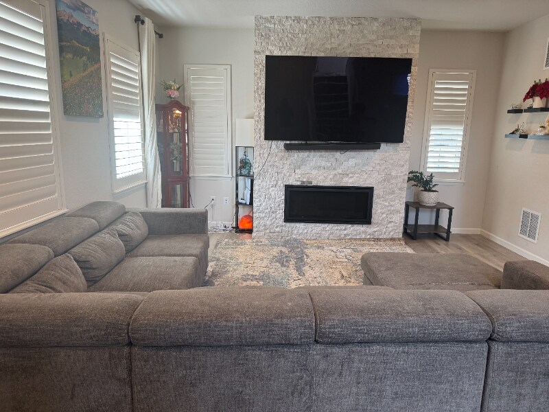 Building Photo - 10071 Flower St