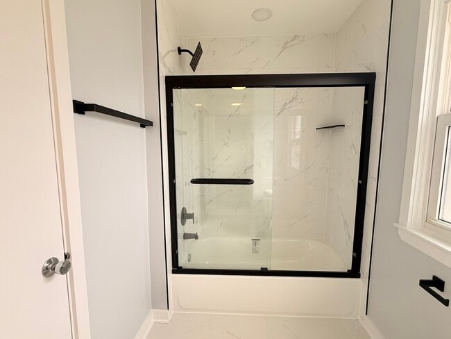 Building Photo - 4220 Oakton St