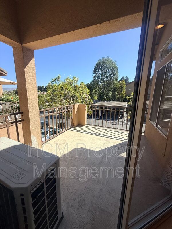 Building Photo - 1237 S Country Glen Way