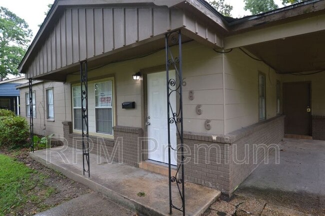 Building Photo - 6866 Autumn Ave