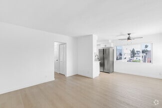 Building Photo - 2301 S Ridgeley Dr